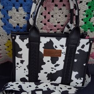 Wrangler Black and White Crossbody Bag
